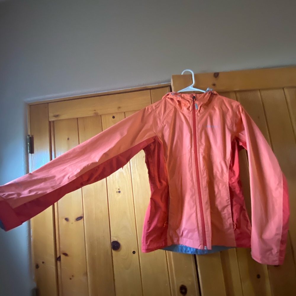 Eddie Bauer women’s raincoat